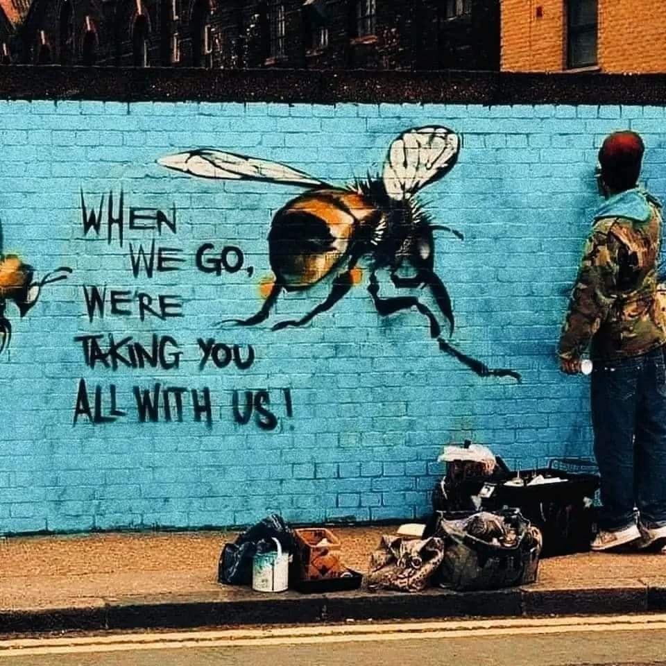 Bee mural highlighting concerns about bees in extreme heat, pollination, and the future of pollinators